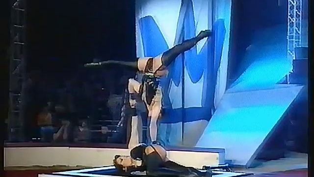 Larible sisters, strong ladies acrobatics / Kraftakrobatik / силовая акробатика, 1997 смотреть онлайн