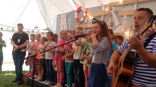А ось море - спів групи дітей у дитячому таборі с.Гільча #kidscamprv смотреть онлайн