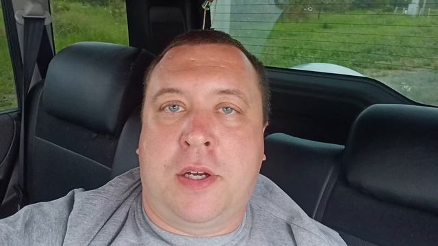 Наш кирпичный дом. Продаем грибы, чтобы заработать на ремонт. Кухня оштукатурена.