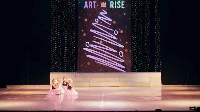 Коллектив «Кавардак» (3-4 года) (рук. Ксения Парфенова) смотреть онлайн