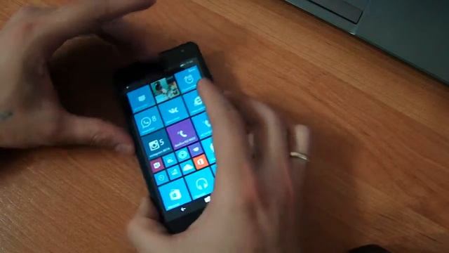Microsoft Lumia 535 обзор, тест игр Subway Surfers, GT RAcing, Шесть стволов смотреть онлайн