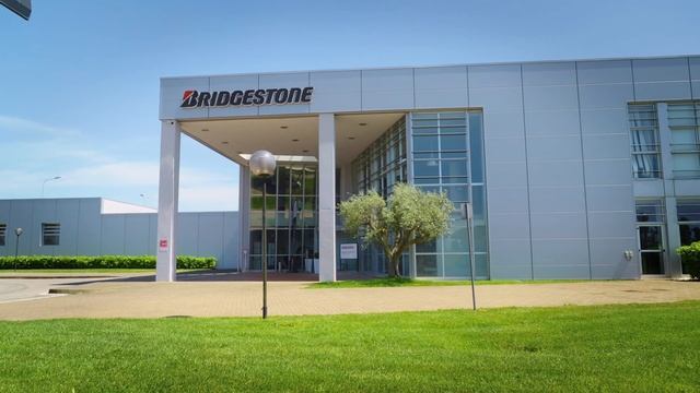 Bridgestone Talks Fisker Ocean Dynamics смотреть онлайн