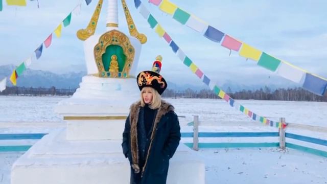 Сергей Зверев поздравляет страну с Новым годом смотреть онлайн