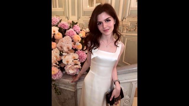 КАКАЯ КРАСИВАЯ! ТИНА КАНДЕЛАКИ ПОКАЗАЛА ВЗРОСЛУЮ ДОЧЬ смотреть онлайн
