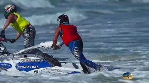 Экстрим трюки на водных мотоциклах (гидроциклах). Extreme stunts on water motorcycles (jet skis).