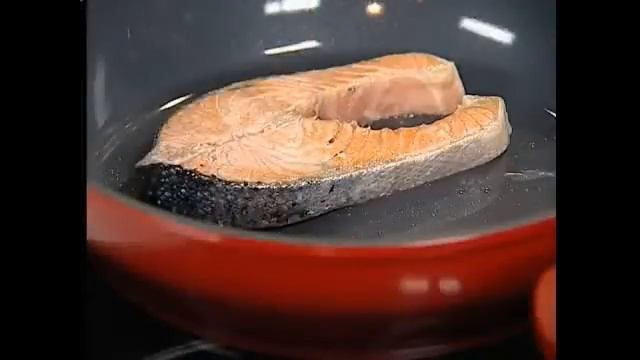 Сотейник с крышкой смотреть онлайн