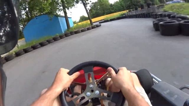 Жёсткая гонка на картинге ,чуть не разбился)) смотреть онлайн