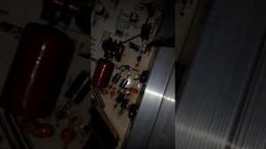 LG 32LC52 не включается.