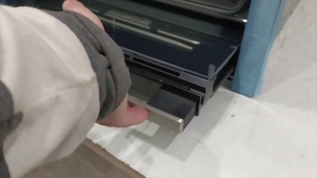 Встраиваемый духовой шкаф NEFF B4ACF4HN0