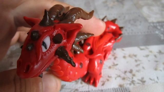 Обзор фигурки красного дракона из полимерной глины | Мега Пластилин смотреть онлайн
