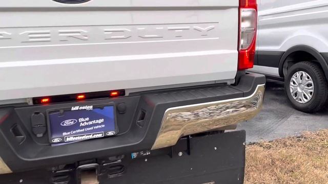 2022 Ford F-450 XL CrewCab DRW 4X4 White @stephenmccauley204 смотреть онлайн