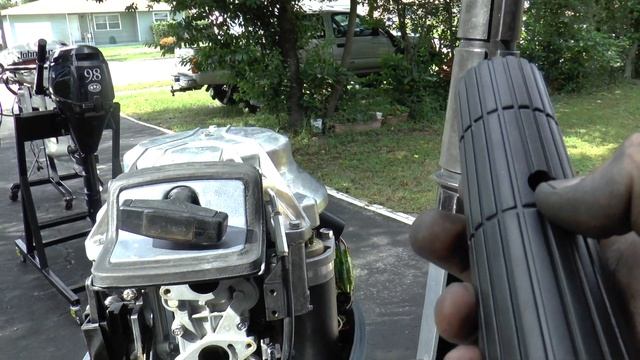 Fixing Up A Yamaha 25hp 2 Stroke Outboard Motor смотреть онлайн
