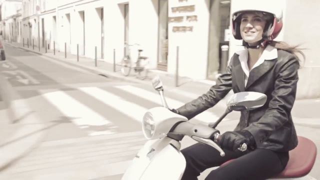 Vespa 946 @Paris