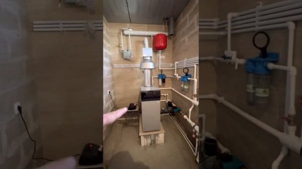 Наша котельная с Baxi Slim 1.490 iN (видео 1/3)