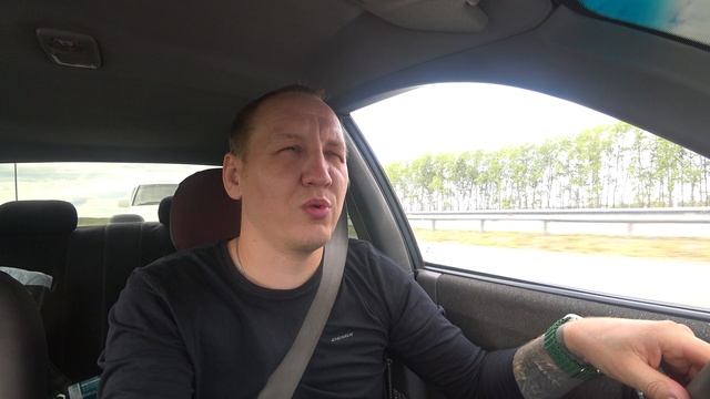 взял на буксир автобус своим хендай акцентом тащит 2 тонны родной смотреть онлайн