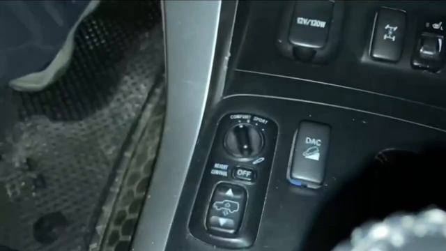 Замена лампочки в кнопке DAC и 2nd start Toyota Land Cruiser Prado 120 смотреть онлайн