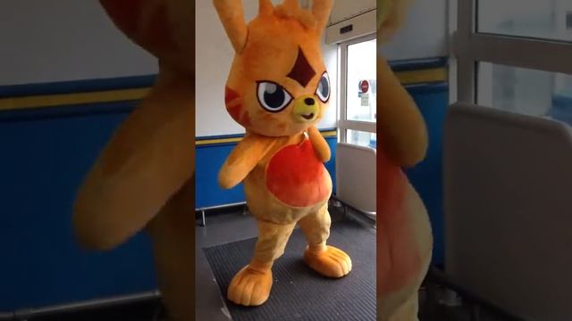 Joys of working at Toys R Us - Moshi Monsters Katsuma смотреть онлайн