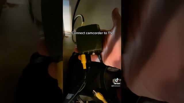 Playing a Switch Lite on a TV смотреть онлайн