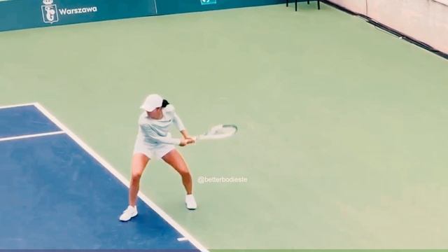 Iga Swiatek total Court Practice and Gym смотреть онлайн