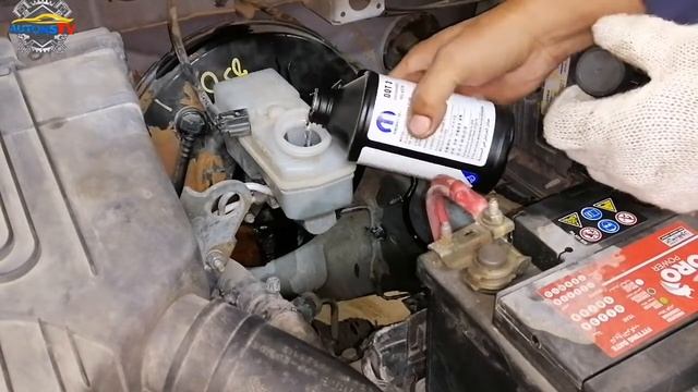 FULL GUIDE, HOW TO REPLACE CLUTCH MASTER CYLINDER /RENAULT DOKKER. смотреть онлайн