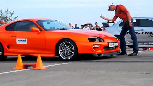 Драг Волгоград -Toyota Supra vs Mitshubishi EVO 10 смотреть онлайн