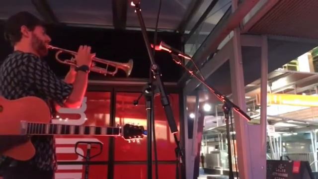 Trumpeter Guitarist and Vocalist Brisbane смотреть онлайн