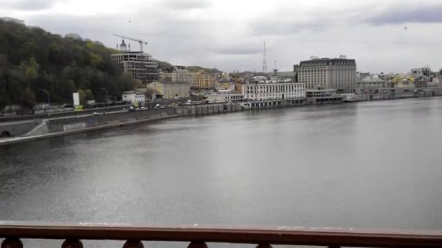 Пешеходный мост. романтические места в Киеве ...