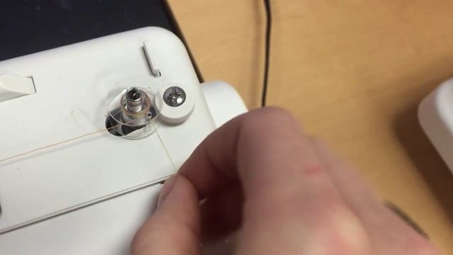 Winding a Janome bobbin (the same for most current machines) смотреть онлайн