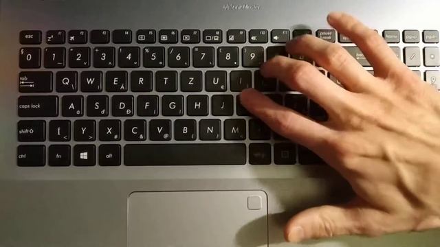 ASUS VivoBook 15 X542UN keyboard & touchpad layout HUN смотреть онлайн