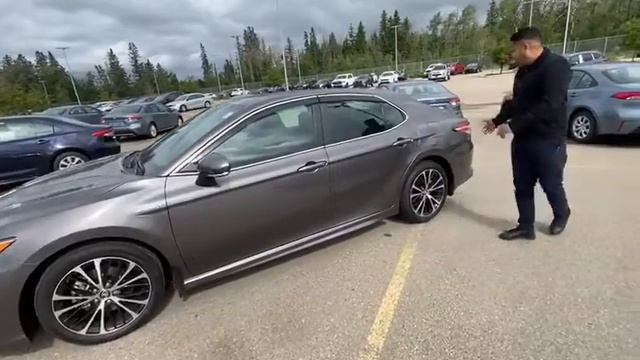 2020 Toyota Camry SE Hybrid Grey