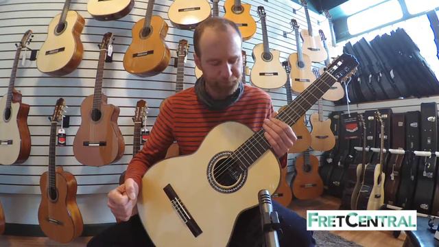 Spruce or Cedar top classical guitar? смотреть онлайн