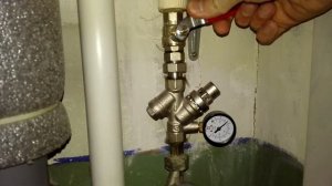 Valtec редуктор давления с грязевиком VT.082.N.04 пример работы.