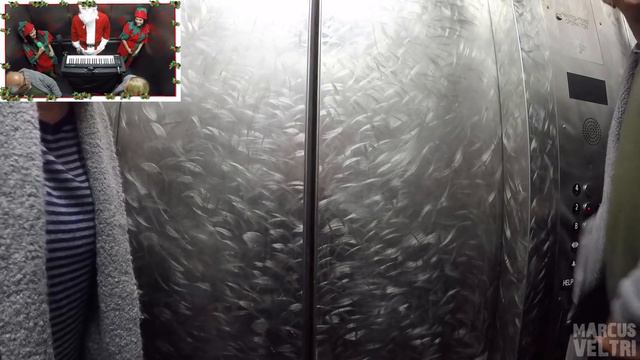 Santa & His Elves Play Christmas Carols in Elevator!! смотреть онлайн