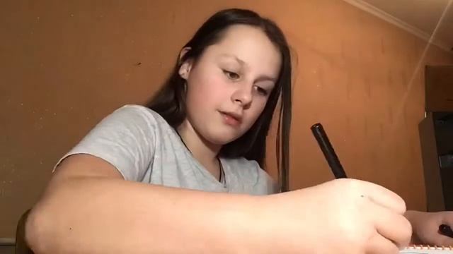 Я рисую девочку)? Мне очень страшно выкладывать видео ? смотреть онлайн
