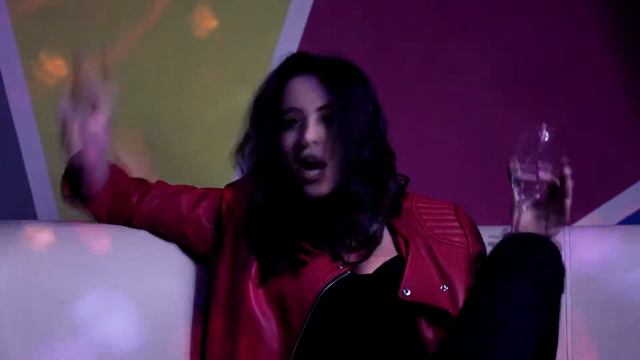 ЗНАКОМСТВО В КЛУБЕ