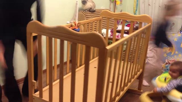 Как уменьшить высоту детской кроватки смотреть онлайн