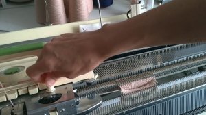 Носочки от мыска по кругу, на вязальной машине.