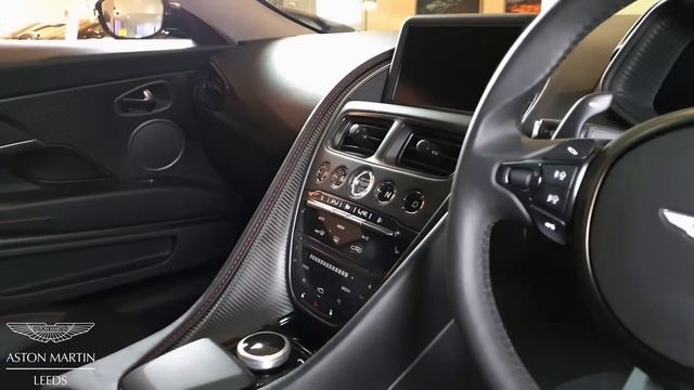 2020 (70) DB11 V8 in Onyx Black смотреть онлайн