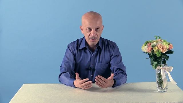 Что такое ТРИЗ? - Анатолий Гин отвечает за 3 минуты смотреть онлайн