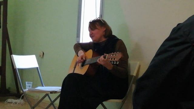 Вера Вотинцева "Колыбельная Рите" ("В тихой комнате с камином и зеркальным потолком...") смотреть онлайн