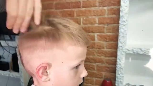 Crew Cut // Ёжик // Стрижка детская с озвучиванием каждого действия // Короткие детские стрижки смотреть онлайн