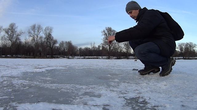 Вечерняя рыбалка по последнему льду - безмотылка ру смотреть онлайн