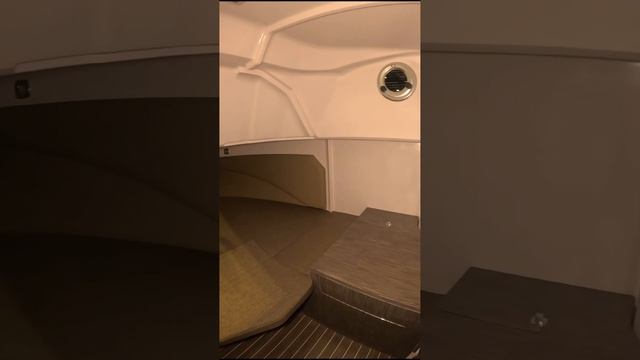 шикарный прогулочный катер смотреть онлайн
