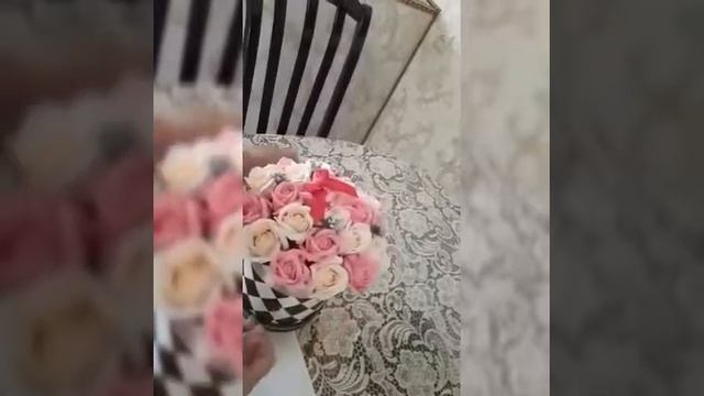 Расстановка и крепление цветов в вазах разного типа смотреть онлайн