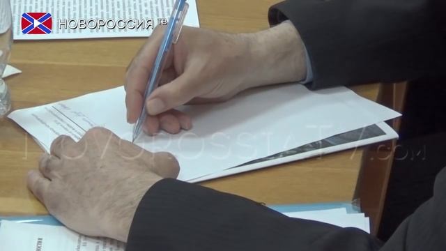 «Право, политика и идеология, кризис или возрождение?» смотреть онлайн