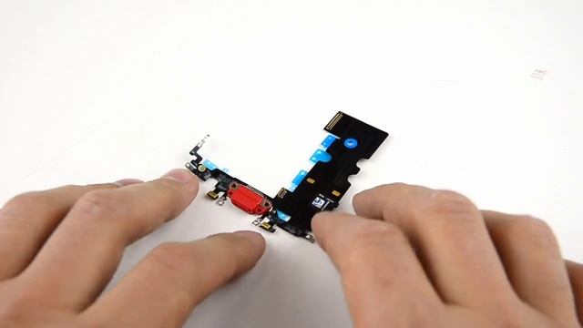 Шлейф зарядки для Apple iPhone 8 SE 2020 в красном цвете в магазине EkaTech.ru смотреть онлайн