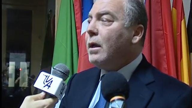 SiciliaTV (Favara). Aeroporto di Agrigento. Sciopero della fame Lunedì di Eugenio D'Orsi смотреть онлайн
