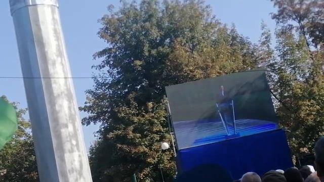 Поднятие Государственного  Флаг Украины. смотреть онлайн