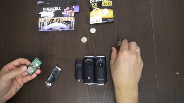 Как поменять батарейку в пульте Hormann