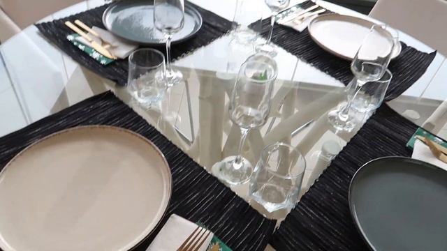 44. Идеальное 1 января: гости с севера, подарки, вкуснейший обед, закат у моря смотреть онлайн